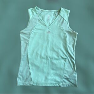 Adidas Womens pastel green 100% polyester sleeveless V-neck workout shirt size M